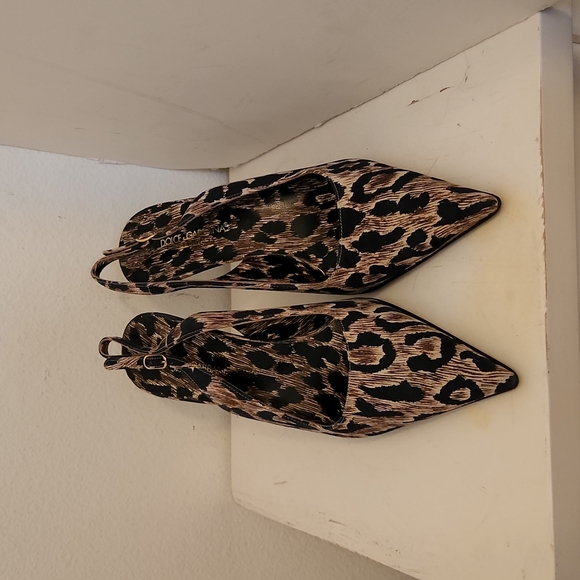 ♤ Dolce & Gabbana Leopard Print Heels - Picture 2 of 6